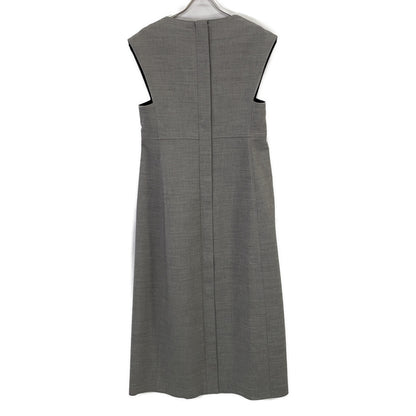 LOHEN Gray Sleeveless Switch V-Neck Dress