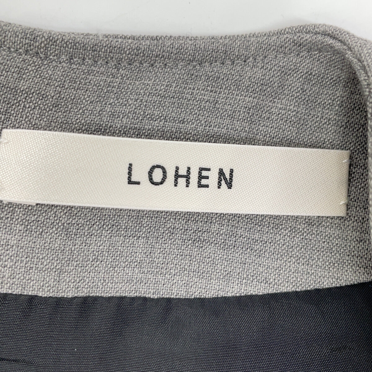 LOHEN Gray Sleeveless Switch V-Neck Dress