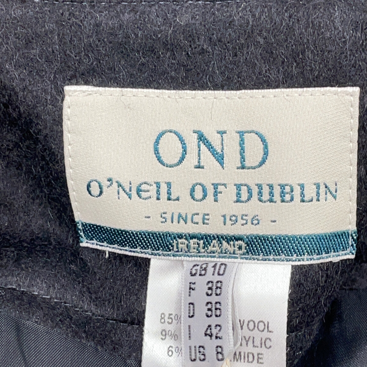 O’Neil of Dublin オニール オブ ダブリン 24年製 ブラック ウール混 ベルトループ スカート スカート