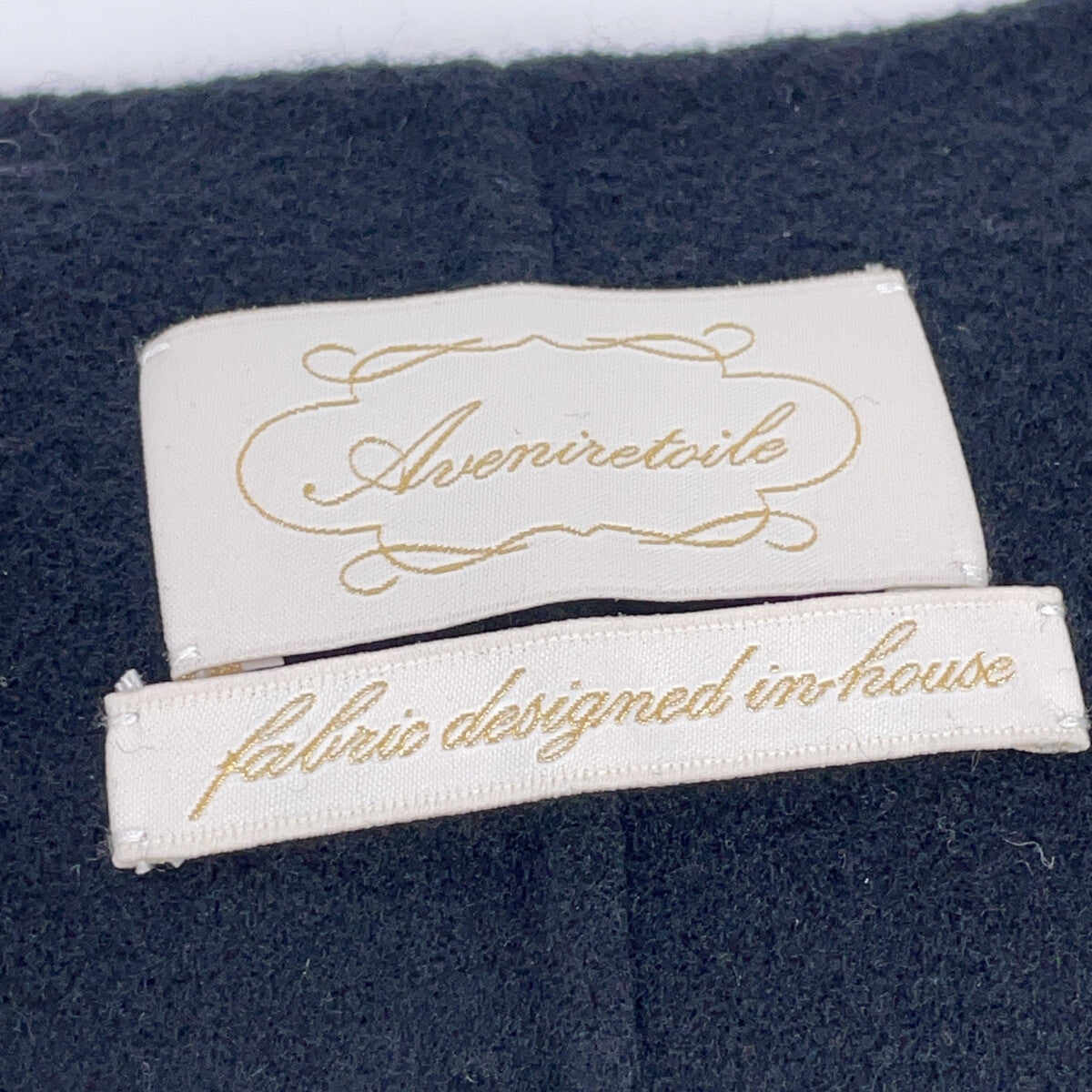 Aveniretoile S138-001 Black Super170's Wool Side Pearl Vest 34
