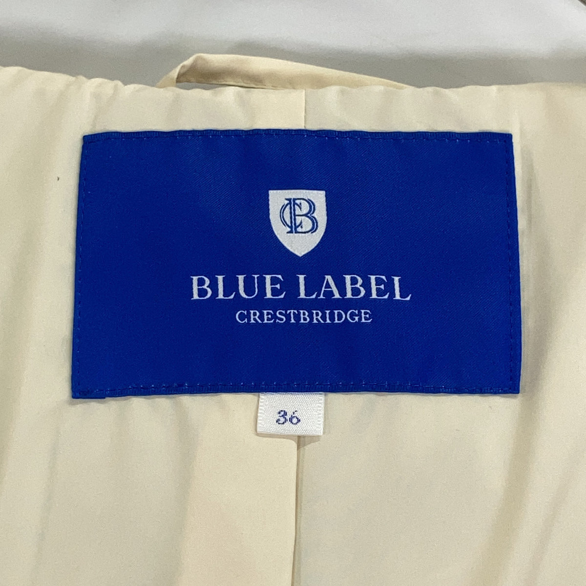 BLUE LABEL CRESTBRIDGE 2024 Ivory High-Multi Peach Taffeta Short Down Jacket