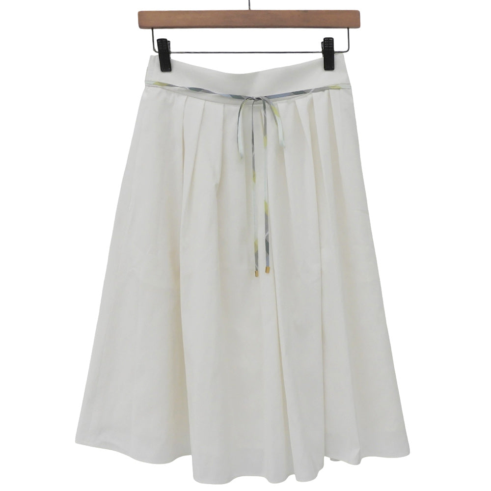 Excellent condition Dual-light Weather Skirt, Women's 36, 2024 model. Skirt 36, Women's.