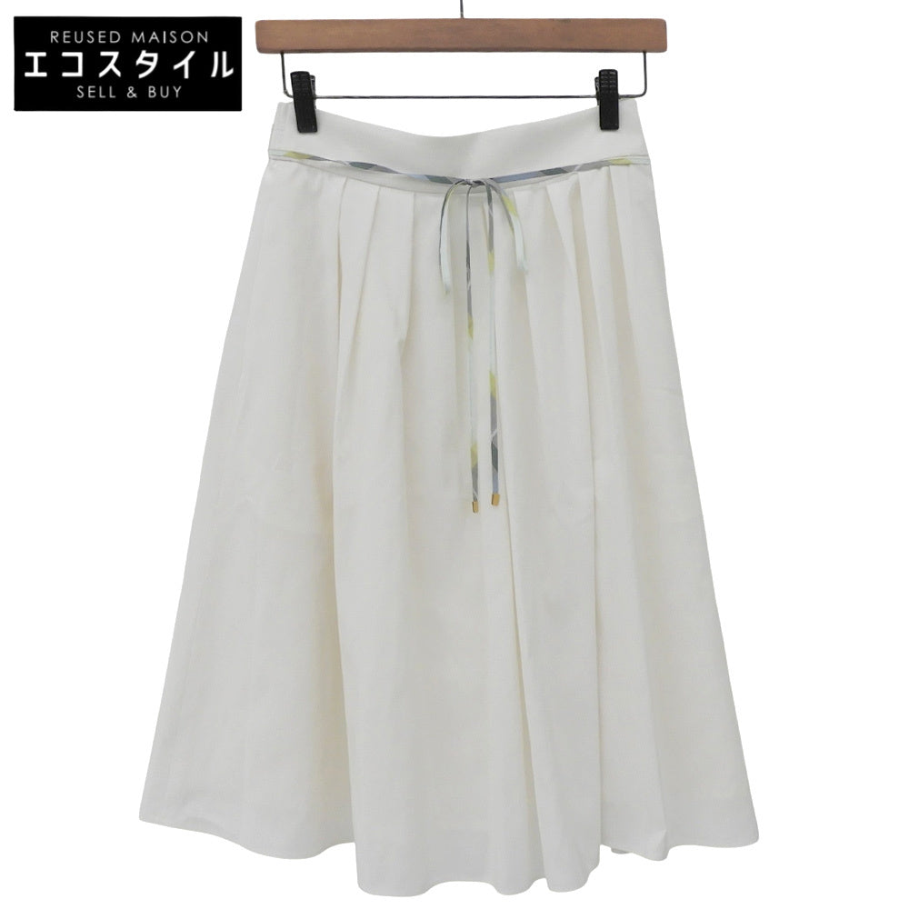 Excellent condition Dual-light Weather Skirt, Women's 36, 2024 model. Skirt 36, Women's.