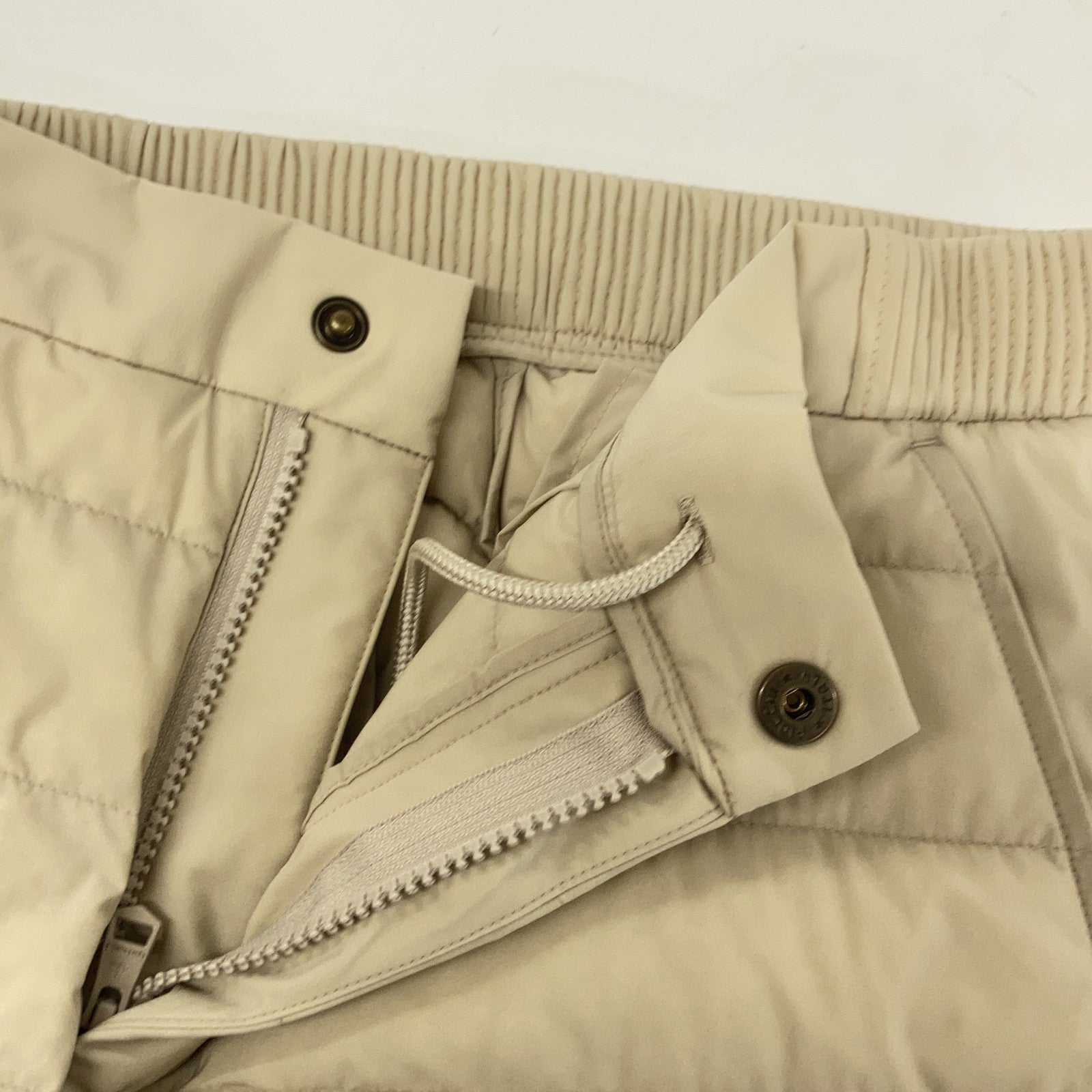 1piu1uguale3 ウノピゥウノウグァーレトレ MRP631-NYU105 ﾍﾞｰｼﾞｭ 4WAY RIB ZIP PT DOWN ﾀﾞｳﾝｲｰｼﾞｰﾊﾟﾝﾂ ボトムス IV