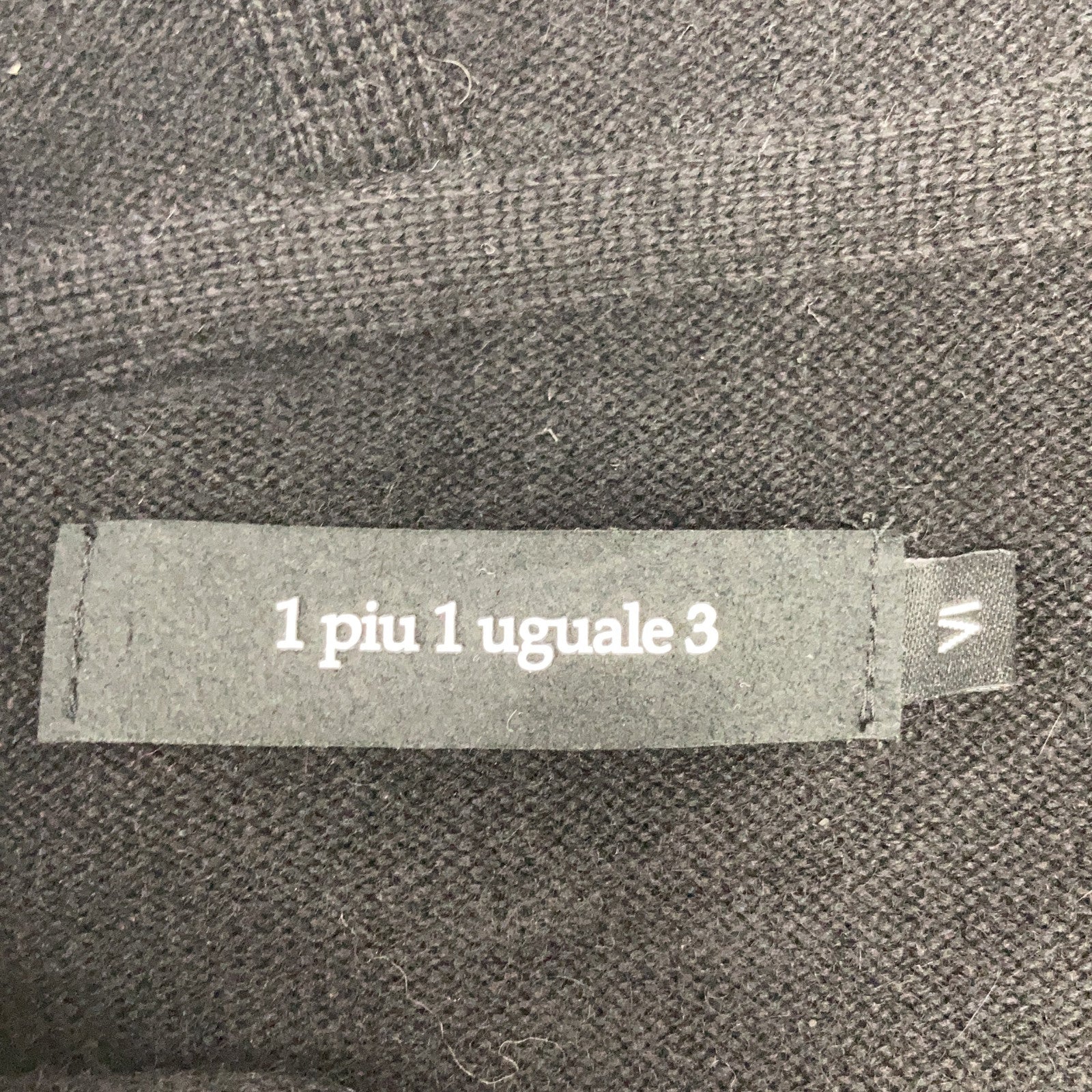 1 piu 1 uguale 3 MRK236-CAS026 黑色 DROP SHOULDER PARKA 羊绒落肩连帽衫 上衣