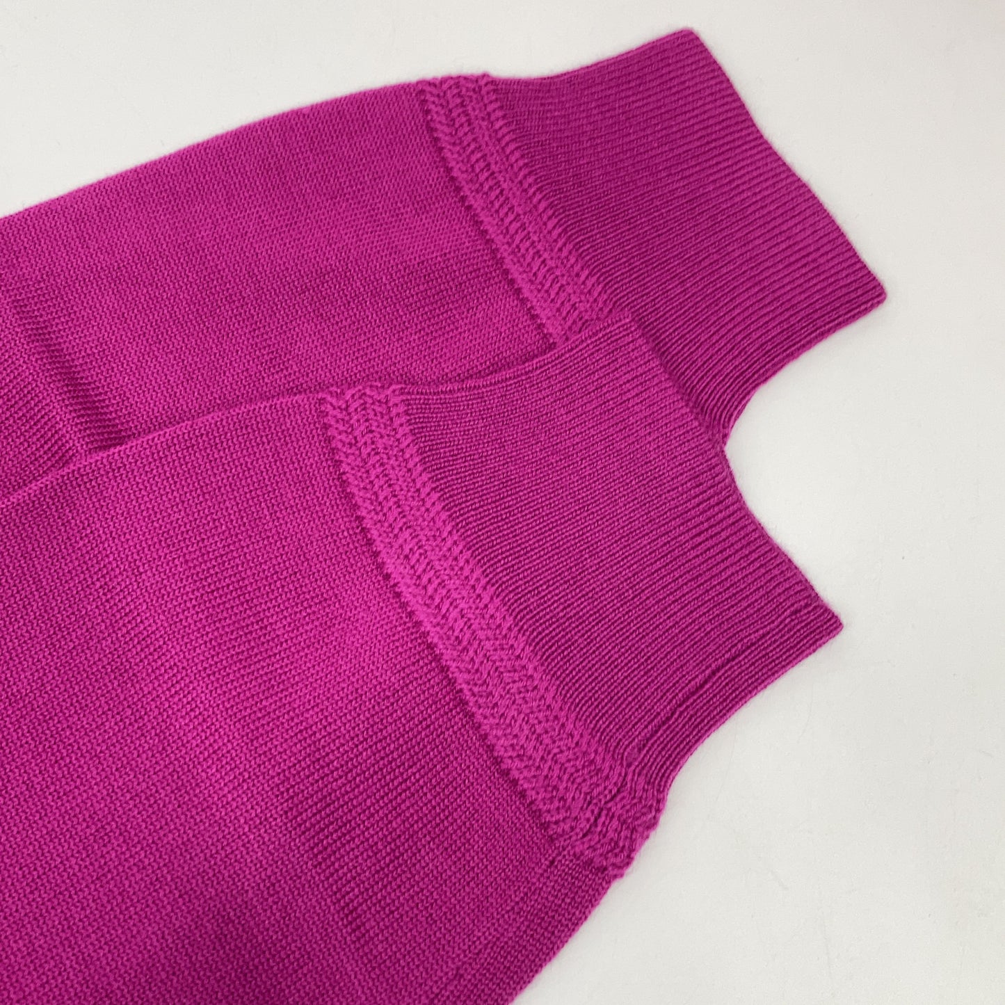1piu1uguale3 ウノピゥウノウグァーレトレ MRK280-WOL167 ピンク ウール CREW KNIT 刺しゅうクルーネックニット トップス