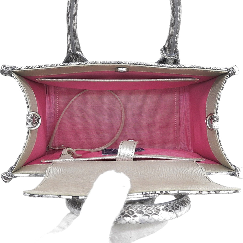 A.D.M.J. Accessoires De Mademoiselle ADMJ 新品同様 スネークレザー クリスタル ハンドバッグ フラップ付 レディース グレー ハンドバッグ