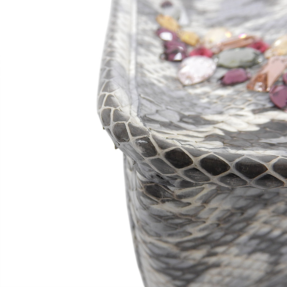 A.D.M.J. Accessoires De Mademoiselle ADMJ 新品同様 スネークレザー クリスタル ハンドバッグ フラップ付 レディース グレー ハンドバッグ