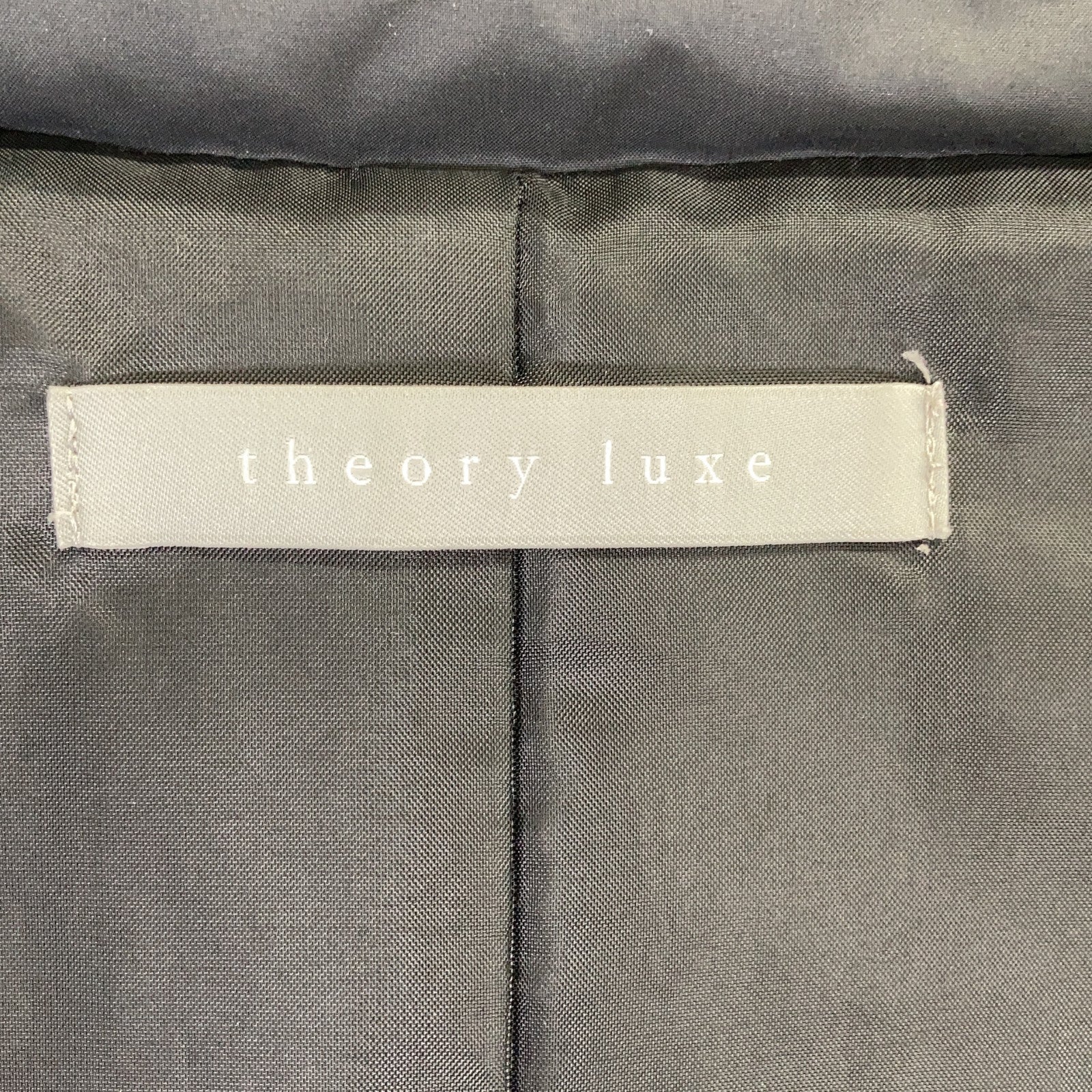 theory luxe Theory Luxe 03-3409605 23AW 黑色带帽斗篷羽绒服 披风 夹克