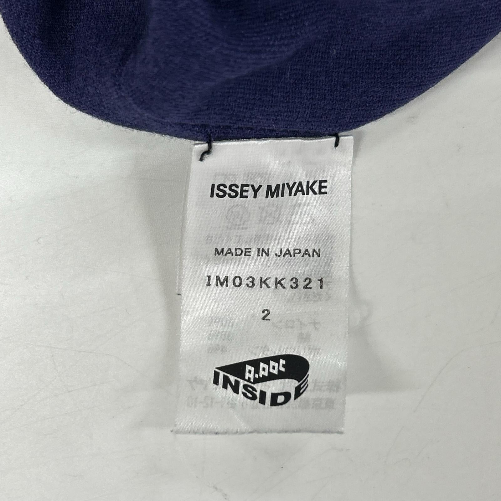 ISSEIMIYAKE A.POC イッセイミヤケエイポック 【INSIDE】IM03KK321 パープル×ブラック コットン混 バイカラー ハイネックニットソー トップス