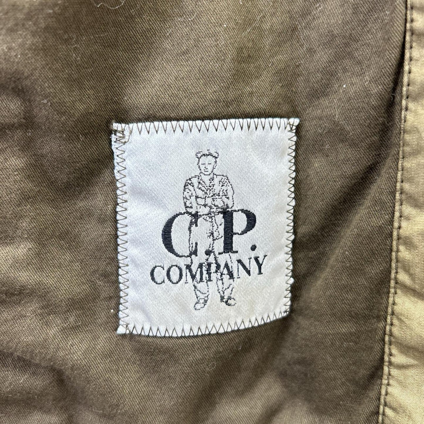 C.P.COMPANY シーピーカンパニー 14SCPUC01871 カーキ ナイロン ジップアップ ジャケット ジャケット
