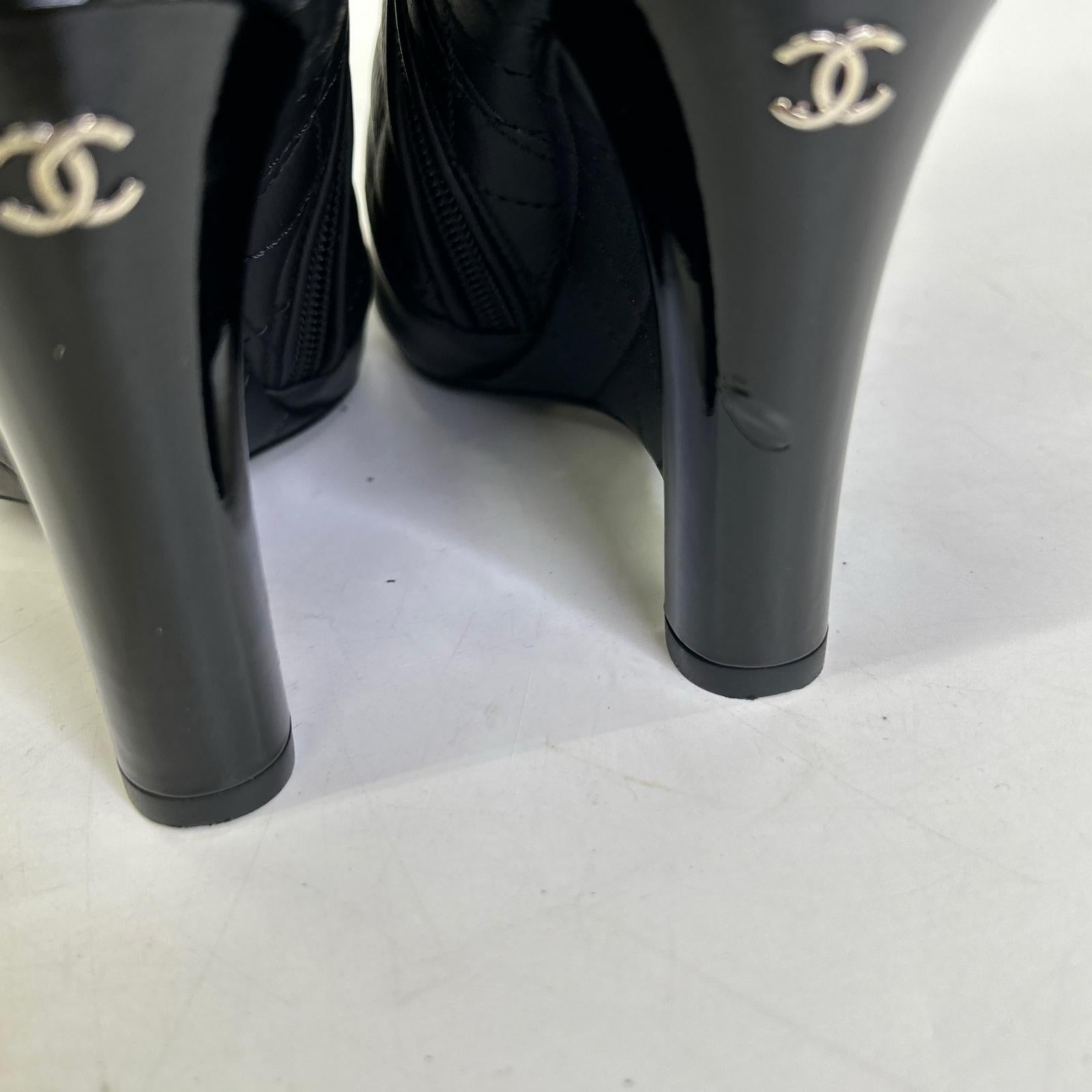 CHANEL 香奈儿 G28698 双C标志漆皮鞋头菱格纹长靴 鞋子
