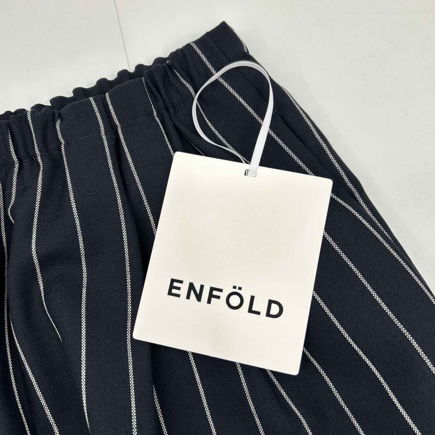 ENFOLD ENFOLD 26SS 300JS631-1191 深蓝色 羊毛 条纹 RELAX ELASTIC WIDE-TROUSERS 下装