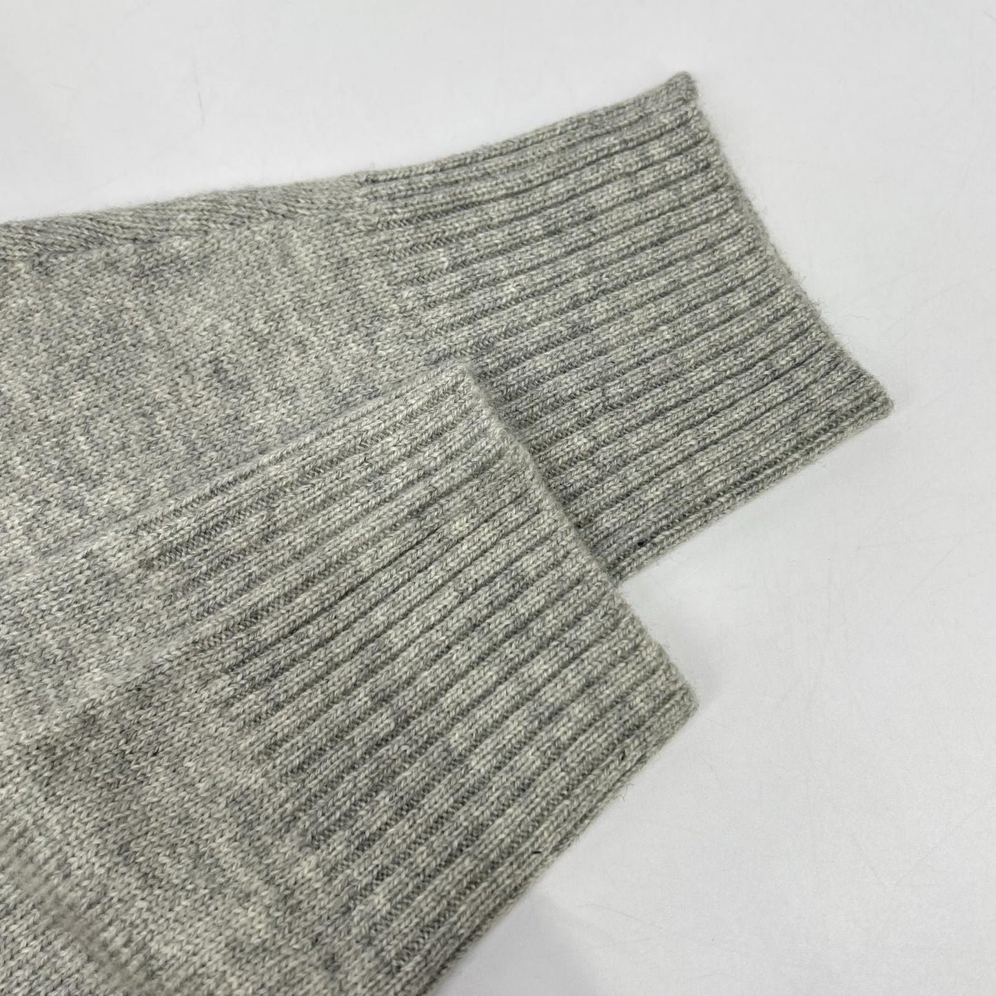 THE SHISHIKUI Shishikui Wool Urami Long Sleeve Button Cardigan Top