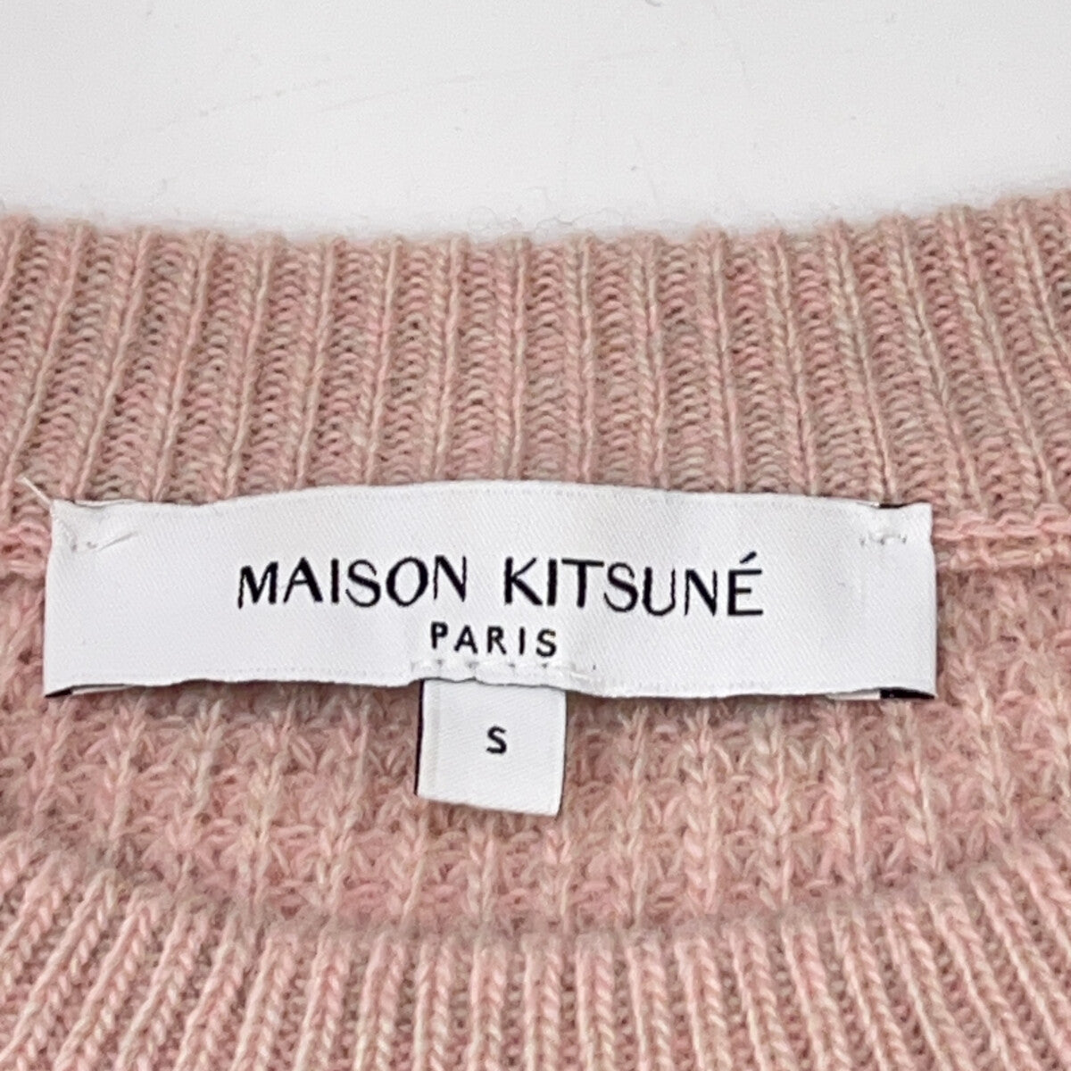 MAISON KITSUNE LW00812KT1063 Pink Wool Lettering Embroidery Logo Waffle Knit Pullover Top