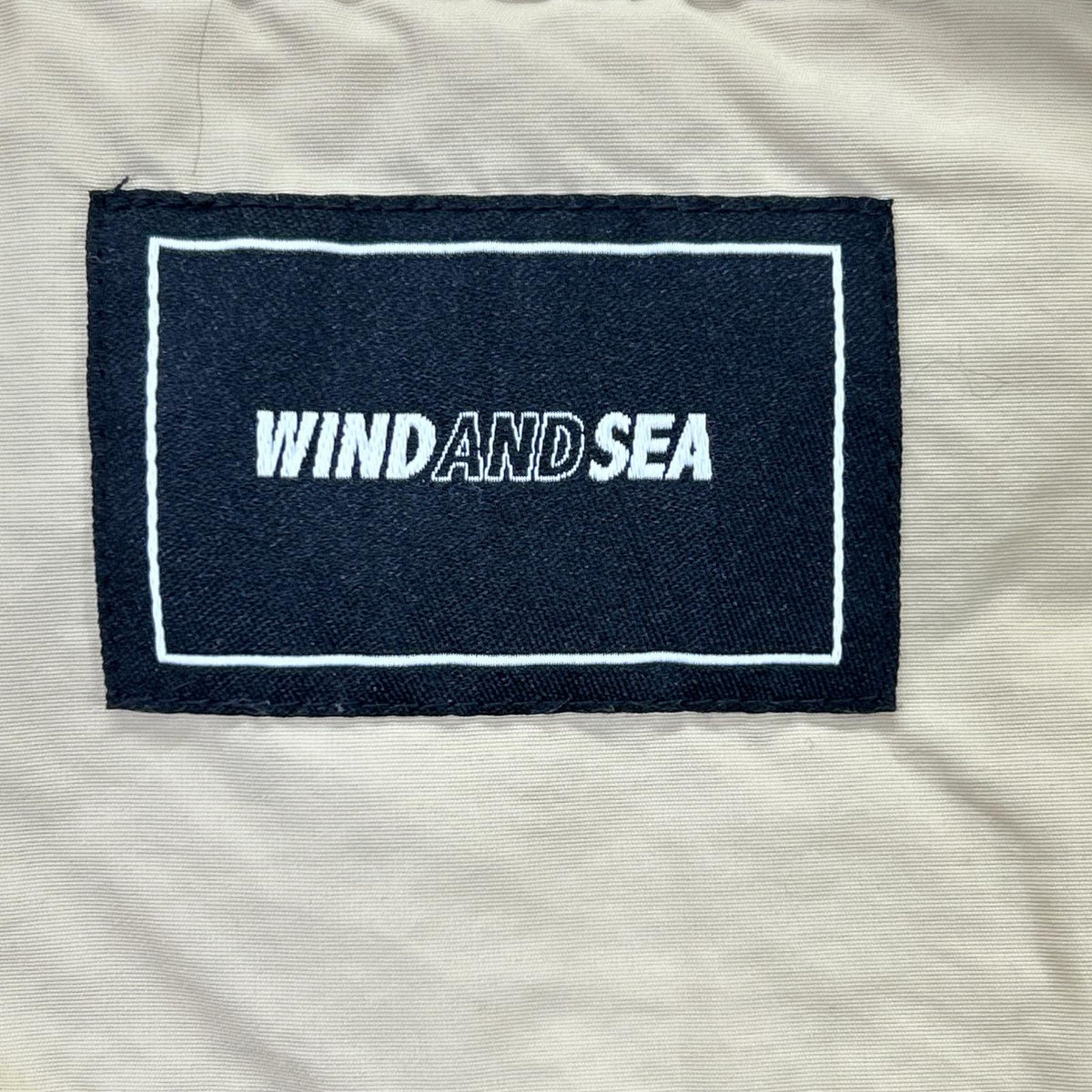 WIND AND SEA ウィンダンシ― WDS-0-PMT-24-Q1-JK-02 ベージュ SEA刺繍 ジップアップフリースジャケット ジャケット