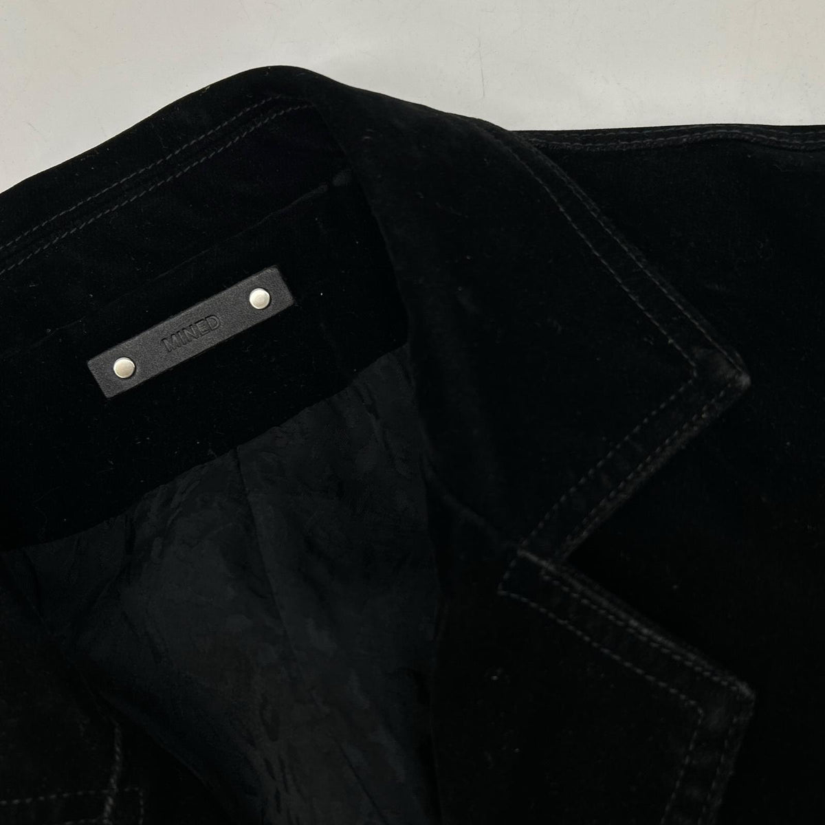 MINEDENIM マインデニム 24AW 2410-8002-99-022 ブラック コットン混 4B ベルベットデニムトラッカージャケット ジャケット