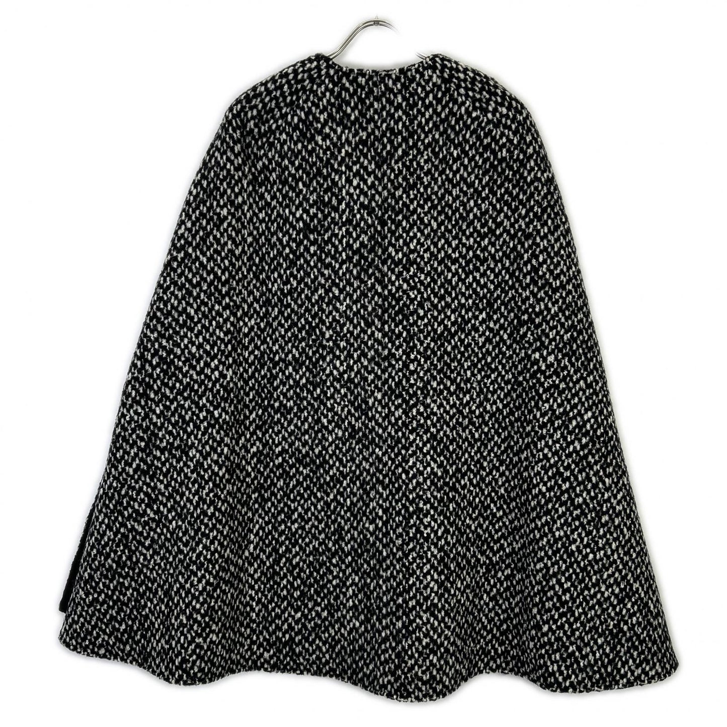 MADISONBLUE MB194-2022 Black x White Wool Mohair Side Slit Collarless Cape Coat Coat 01 (S)