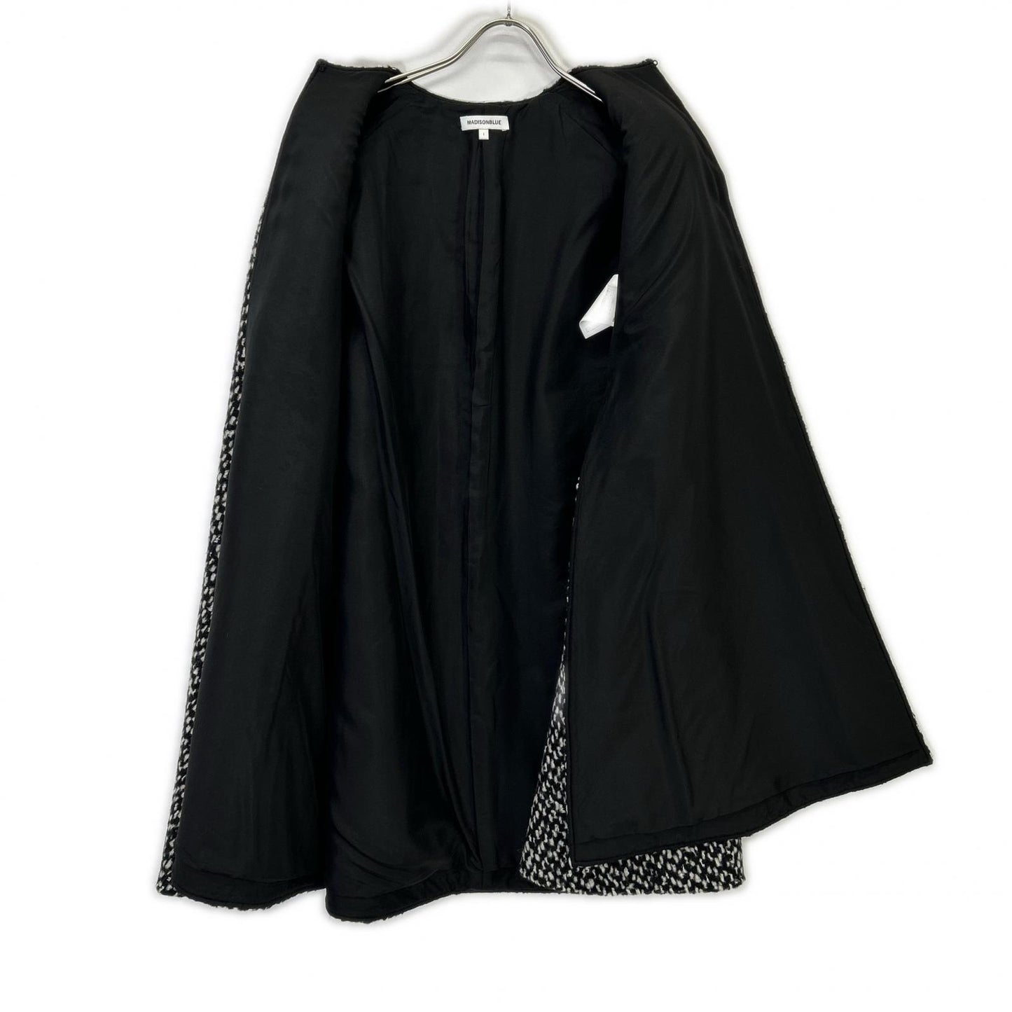 MADISONBLUE MB194-2022 Black x White Wool Mohair Side Slit Collarless Cape Coat Coat 01 (S)