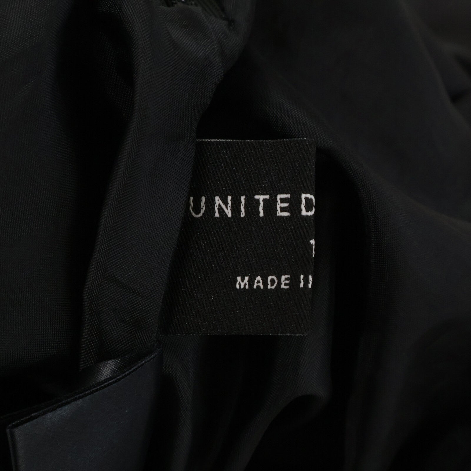 UNITED TOKYO ユナイテッドトウキョウ ベージュ×ブラック スムーラップタイトスカート スカート