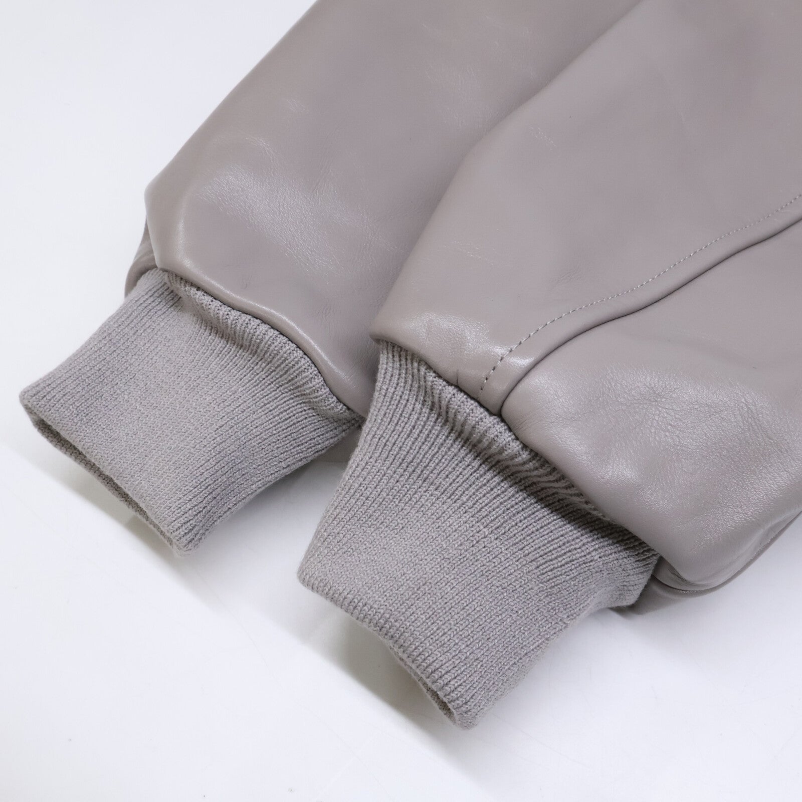 AVIREX7522 AVIREX7522 【新品/国内正品/25AW】7835950020 A-2 牛皮飞行夹克 夹克