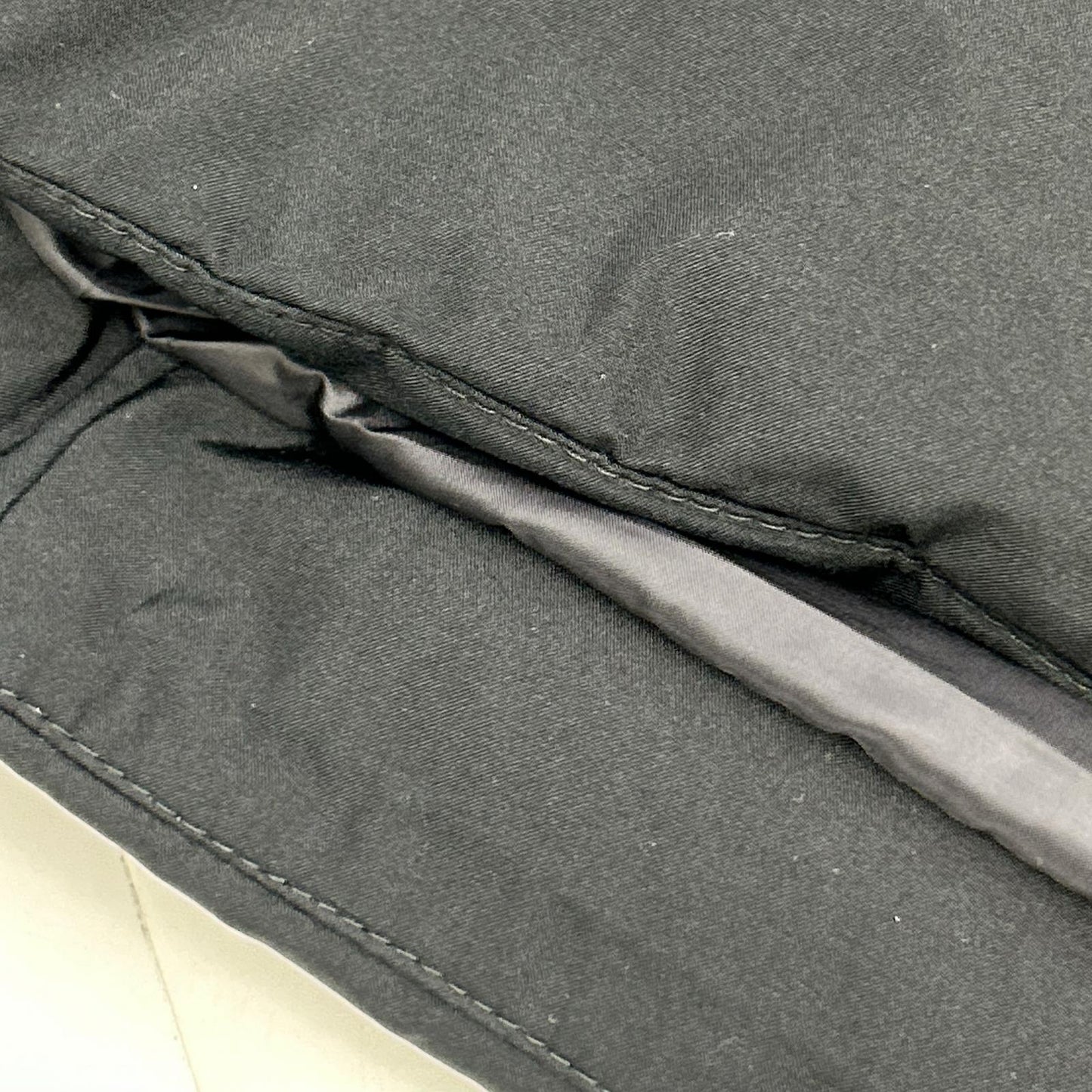 HERNO 赫尔诺 PI123UL-11106 黑色 Laminar层压 GORE-WINDSTOPPER 连帽羽绒夹克 夹克 50 男士