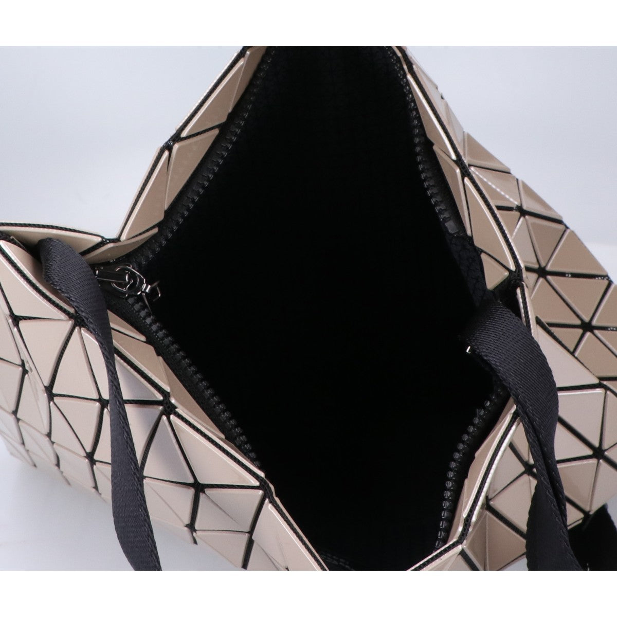 BAOBAO ISSEYMIYAKE バオバオイッセイミヤケ BB01-AG463 ROW METALLIC メタリック ショルダーバッグ