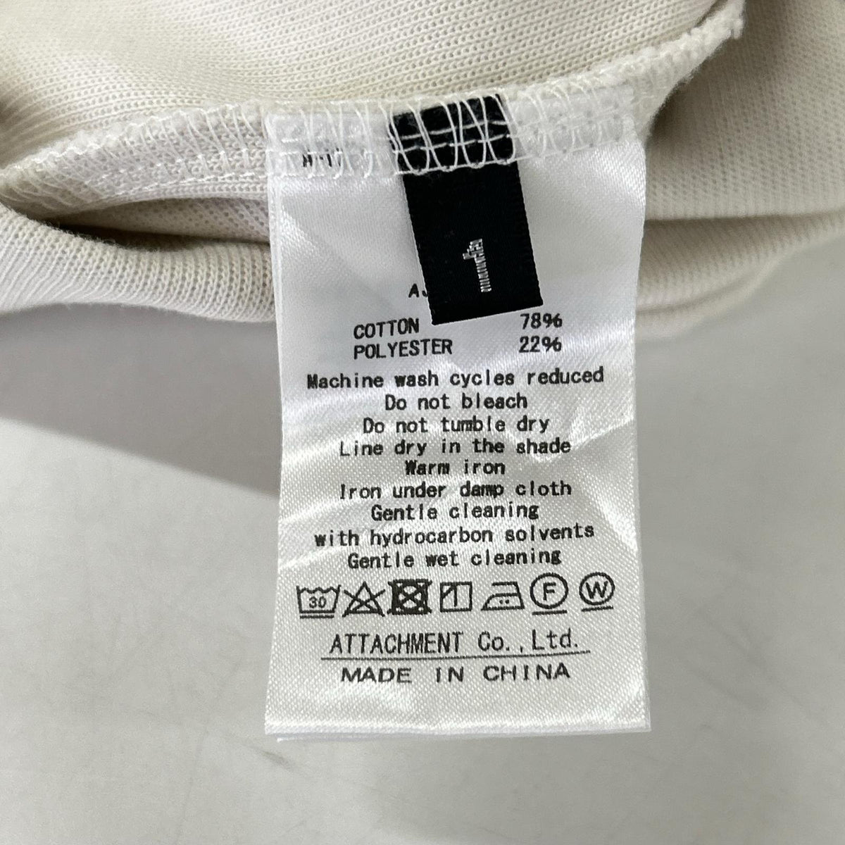 ATTACHMENT アタッチメント AJ31-008 アイボリー ダブルニットフーディー トップス