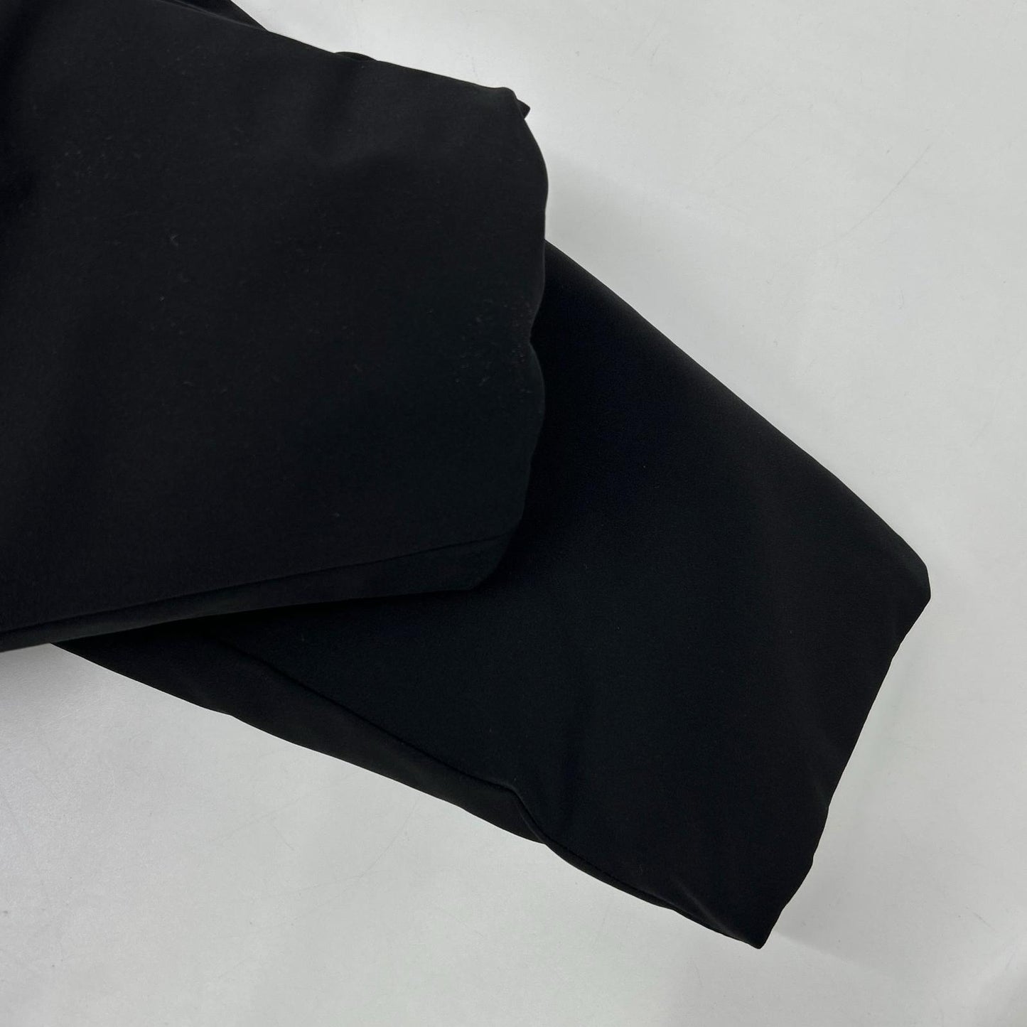 AB32-040 23年 黑色 3L 轻量塔夫绸连帽羽绒服 1 男士