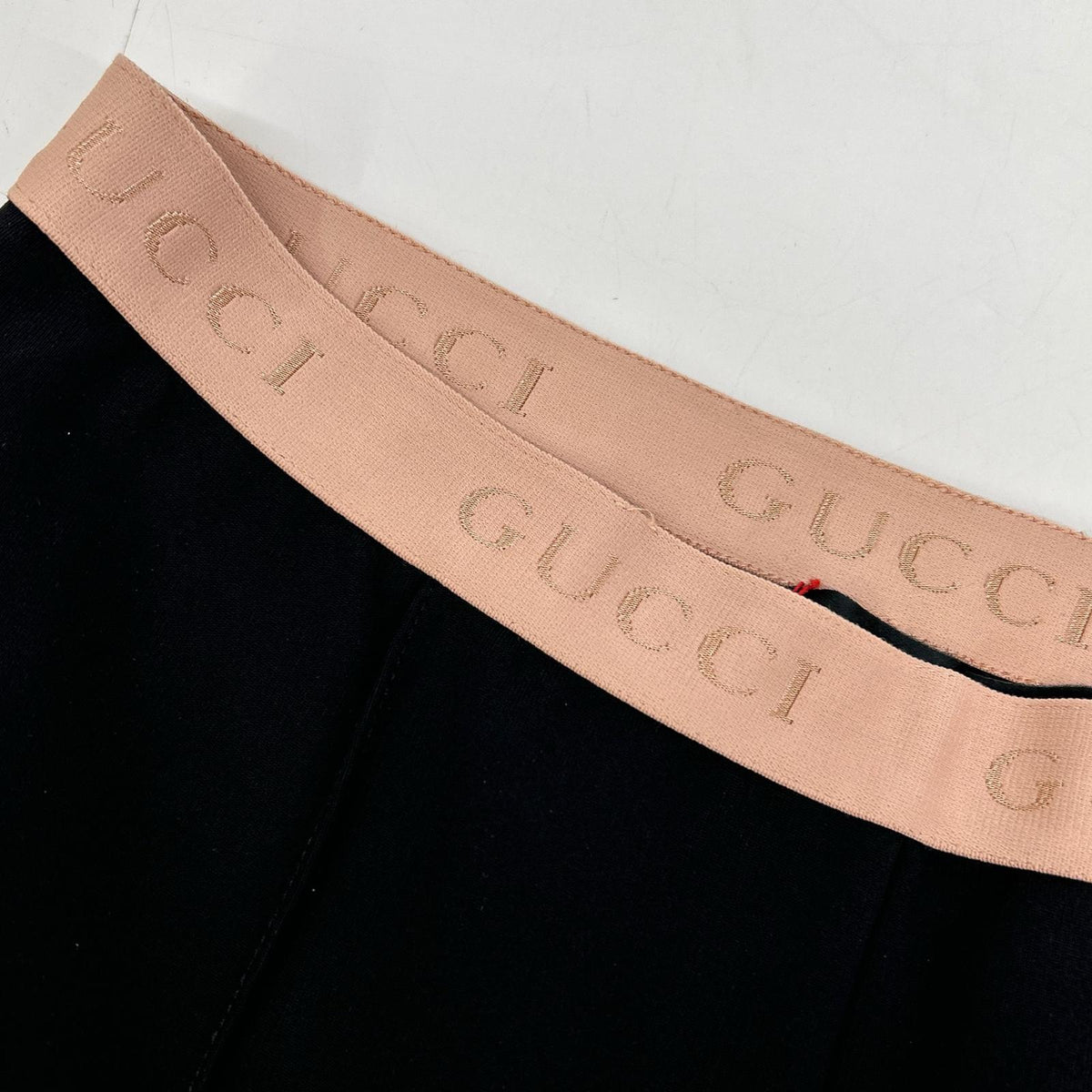 GUCCI グッチ 610943 XJCCX ブラック×ピンク レーヨン混 ウエストロゴ センターシーム ジャージーレギンスパンツ ボトムス