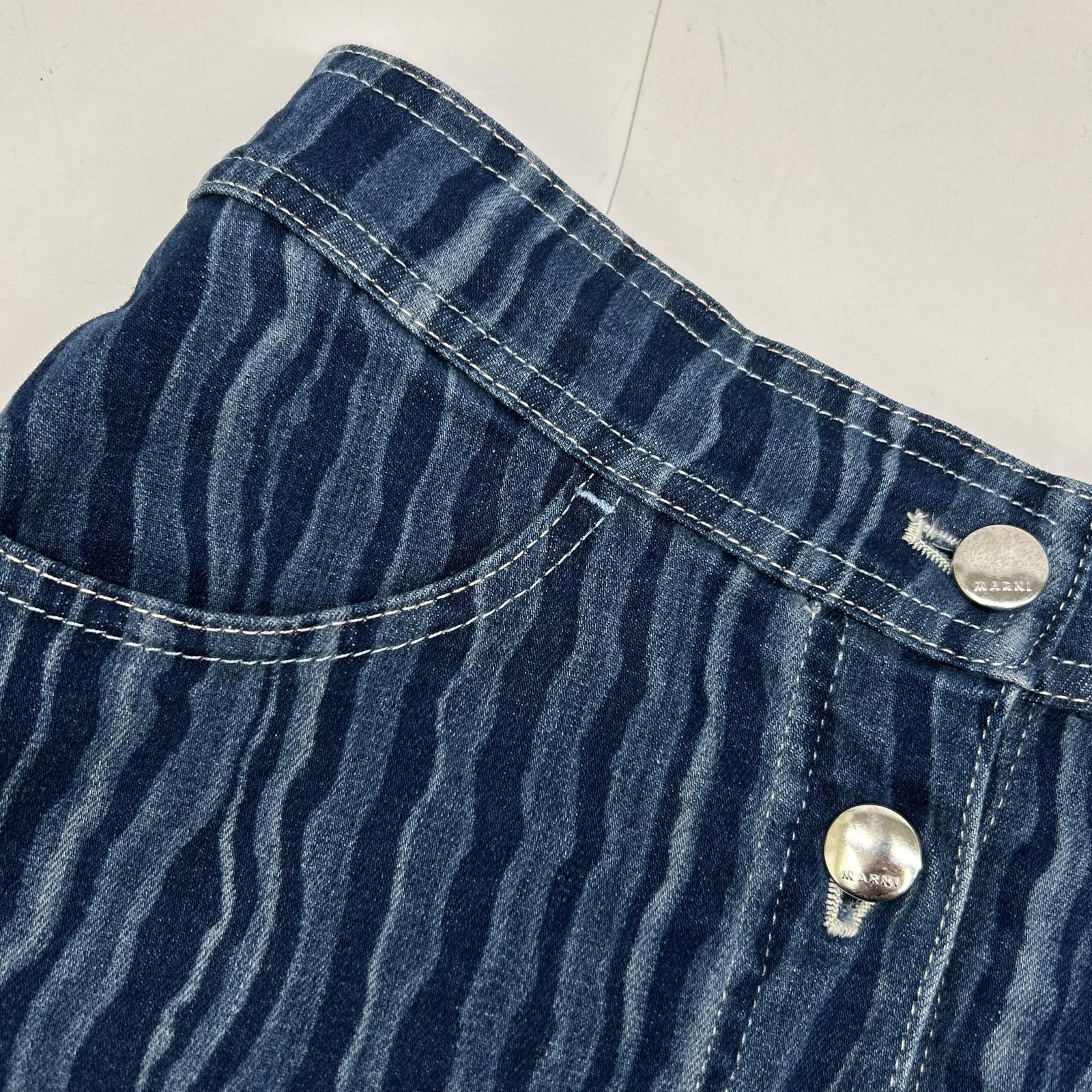 MARNI 马尼 22SS GOJD0447A0 靛蓝色棉混趣味条纹纽扣牛仔半身裙 裙子