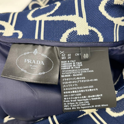 P114P 19年 ﾌﾞﾙｰ×ﾎﾜｲﾄ ﾄﾗｲｱﾝｸﾞﾙﾛｺﾞﾌﾟﾚｰﾄ ﾆｯﾄｼﾞｬｶﾞｰﾄﾞ総柄ﾗｯﾌﾟｽｶｰﾄ スカート 40 レディース