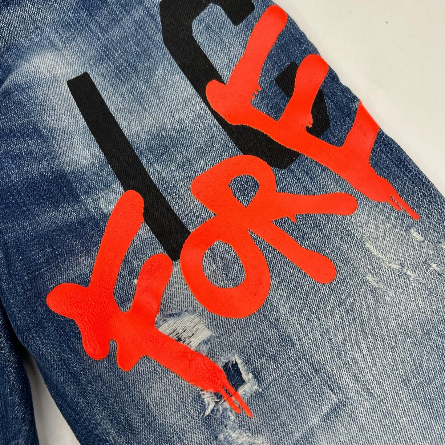 DSQUARED2 ディースクエアード S79LA0040 22年製 インディゴ ICON SKATER JEAN スケータージーン ヴィンテージウォッシュクラッシュ&ペイントデニムパンツ ボトムス