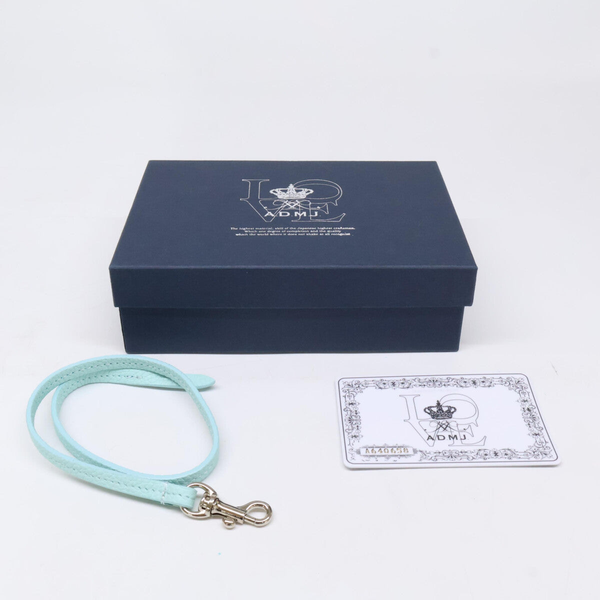 【Mint Condition】THE BEE Clasp Coin Purse for Women