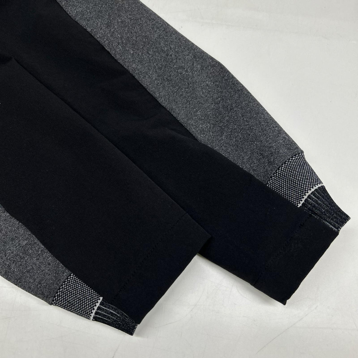 H.I.P. by SOLIDO エイチアイピーバイソリード MSH20S413 グレー×ブラック ナイロン 切り替えバイカラージップフーディ ジャケット