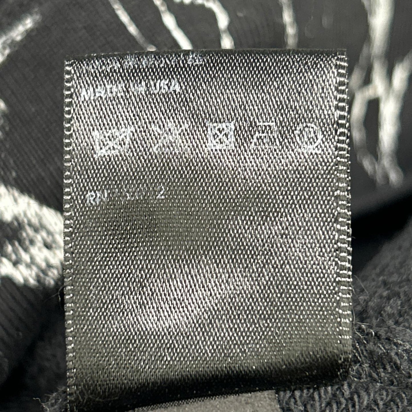 AMIRI アミリ ブラック×ホワイト CRACKED DYE CORE/クラックダイコア ロゴフーディ トップス