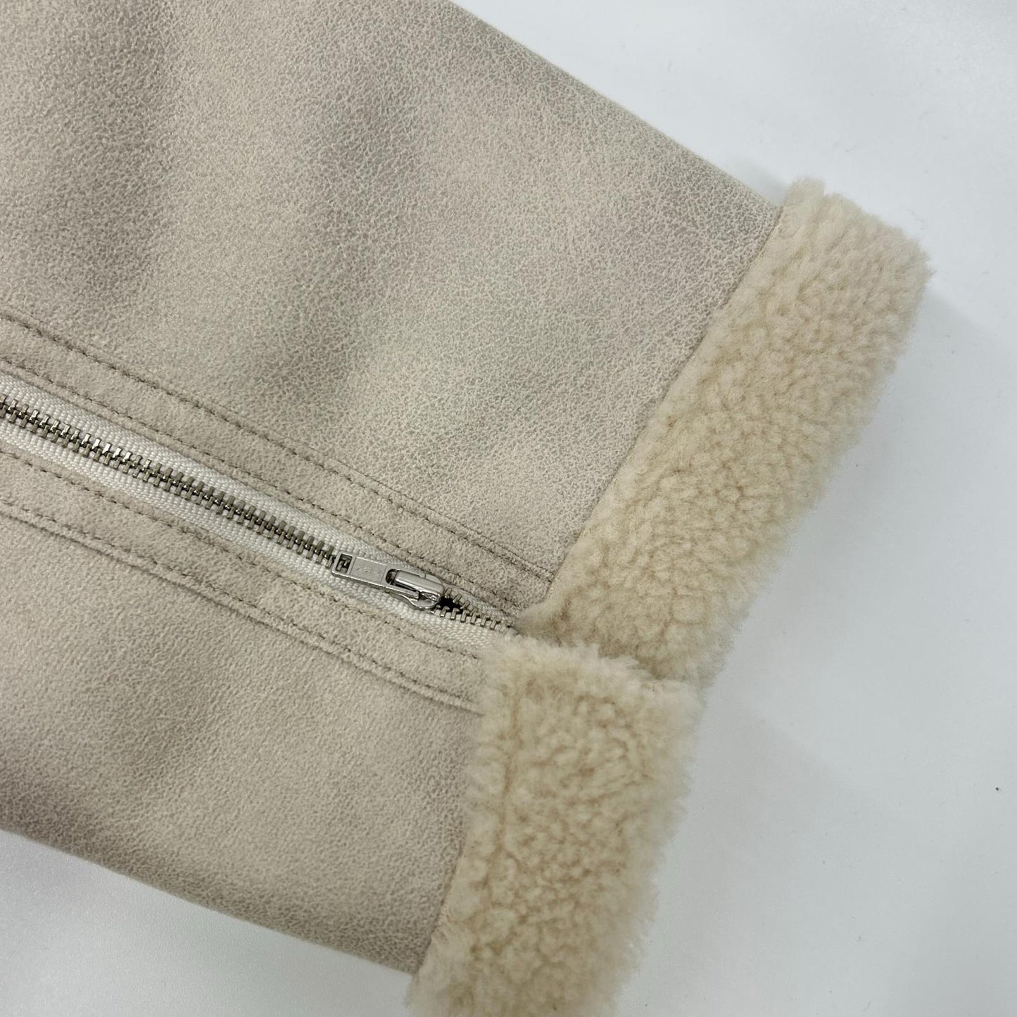 Adam et Rope アダムエロペ GAL-23040 ベージュ ダブルジップ フェイクムートンジャケット ジャケット