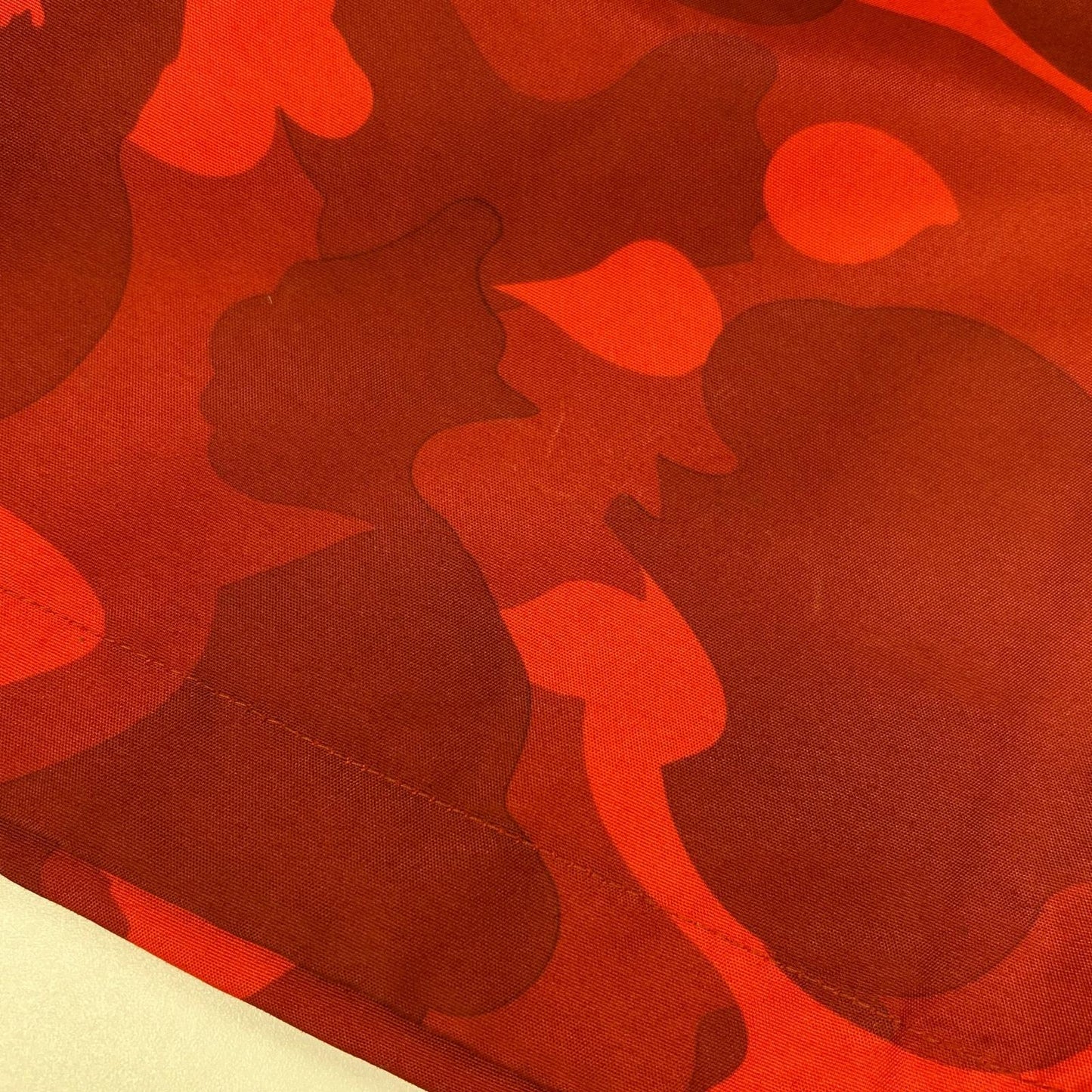 A BATHING APE BAPE 001LJA301009X 红蓝色猿猴迷彩尼龙登山套头衫夹克