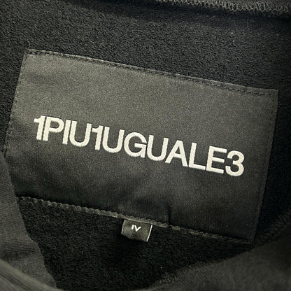 1piu1uguale3 ウノピゥウノウグァーレトレ 【SPORT】CM055-MN01 ブラック CLASSIC SWEAT SIDE ZIP PO PARKA サイドジップパーカフーディ トップス