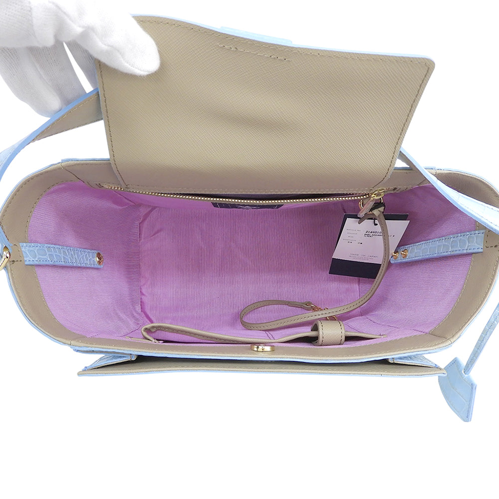 A.D.M.J. Accessoires De Mademoiselle ADMJ 新品同様 クロコ型押し レザー ハンドバッグ レディース ライトブルー 21AW01026 ハンドバッグ