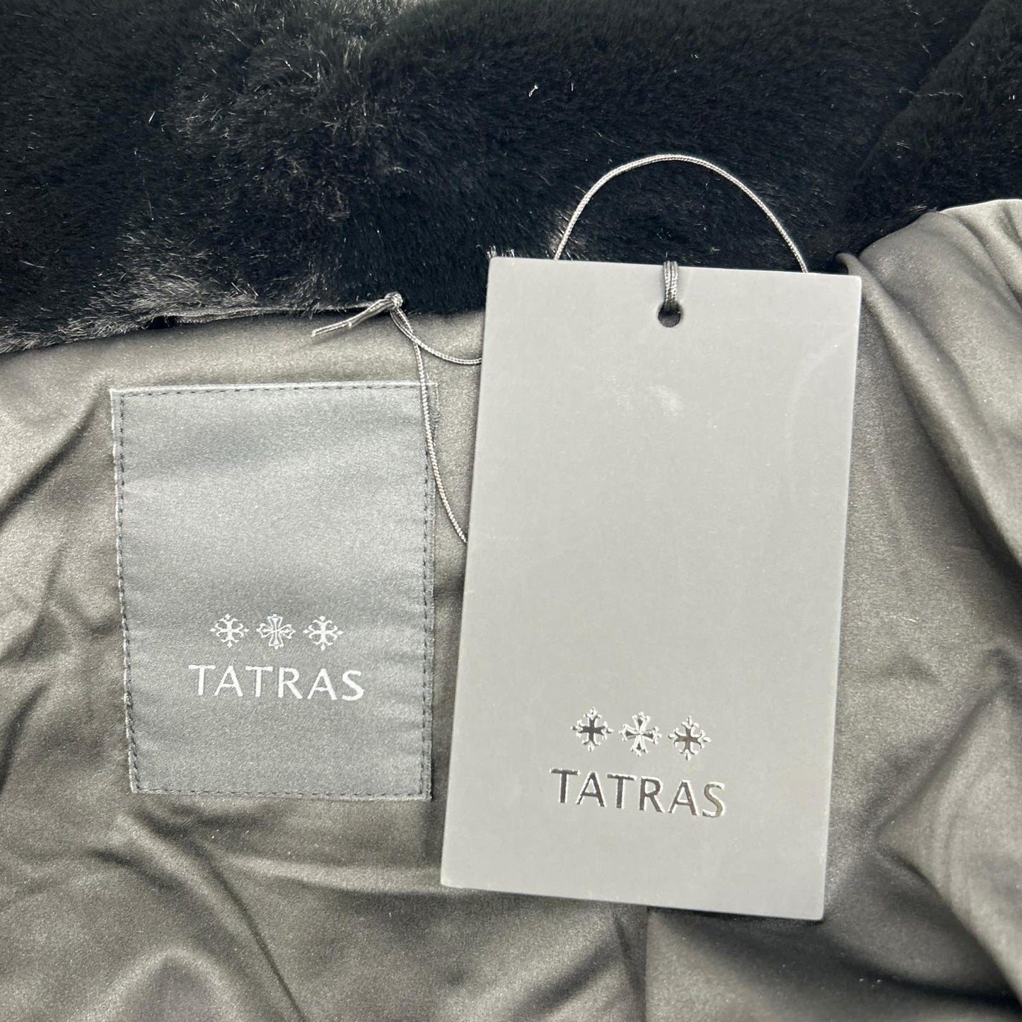 TATRAS タトラス LJXA0039033588 ブラック YUMOLA エコファー フード付き ボアブルゾン ジャケット