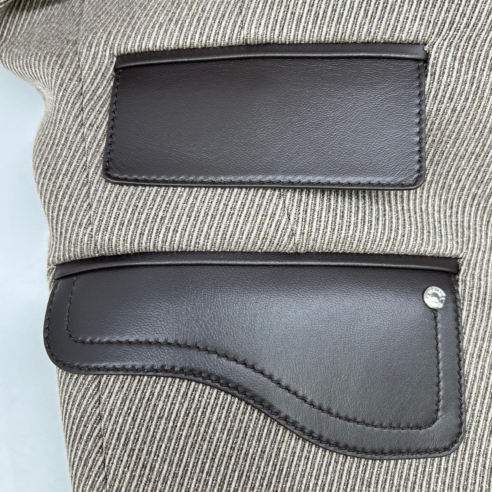 HERMES 爱马仕 近全新 国内正品 H4H0245DK 羊毛x羊皮 真丝内衬 马蹄扣 内置腰带 皮革拼接夹克 西装外套 夹克
