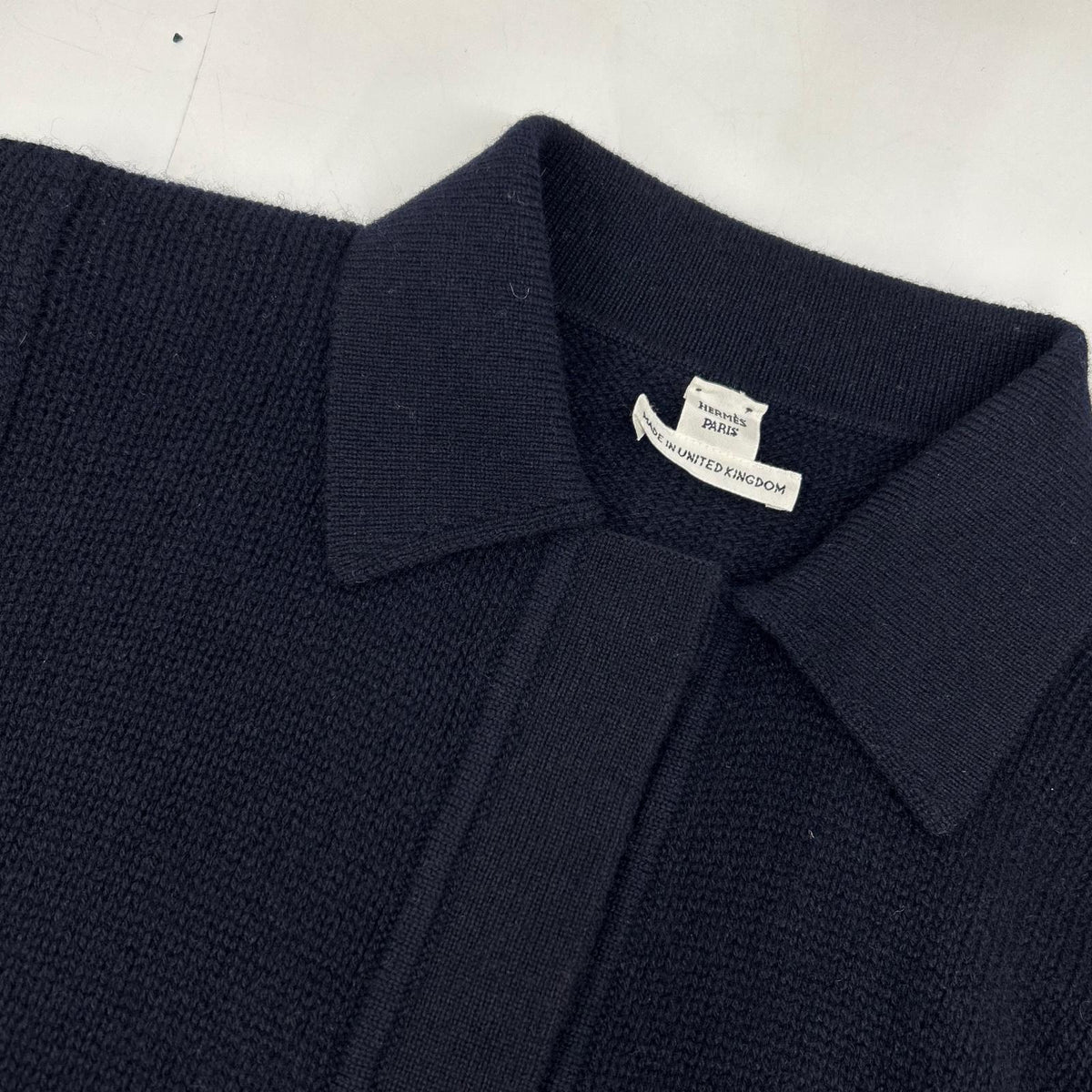 HERMES エルメス 新品同様 国内正規 25SS H5E2727D1 カシミヤ100 セリエボタン クロップドシャツニットカーディガン トップス