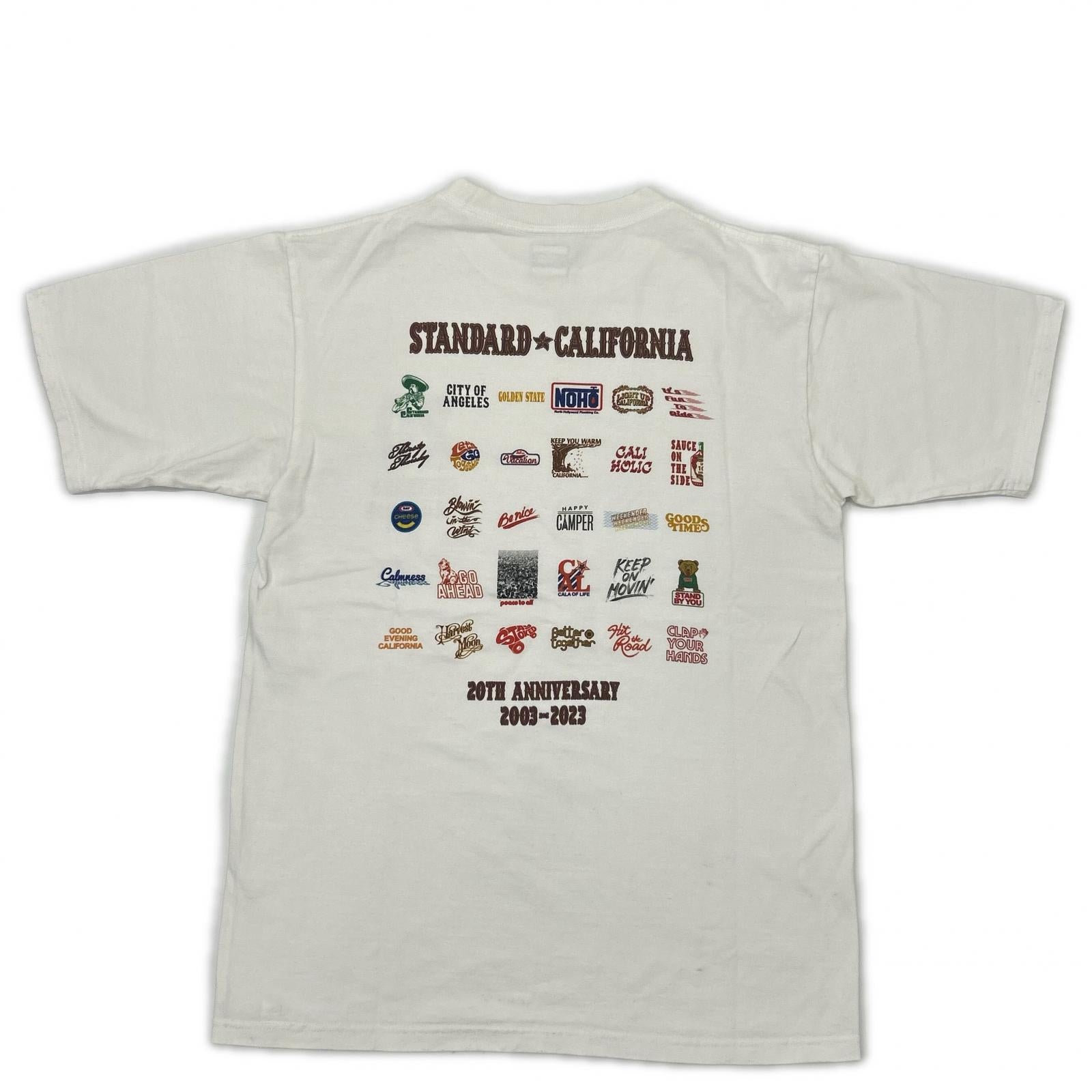 STANDARD CALIFORNIA スタンダードカリフォルニア 20周年記念 ホワイト コットン バックプリント SD 20th Anniversary Logo Tee トップス
