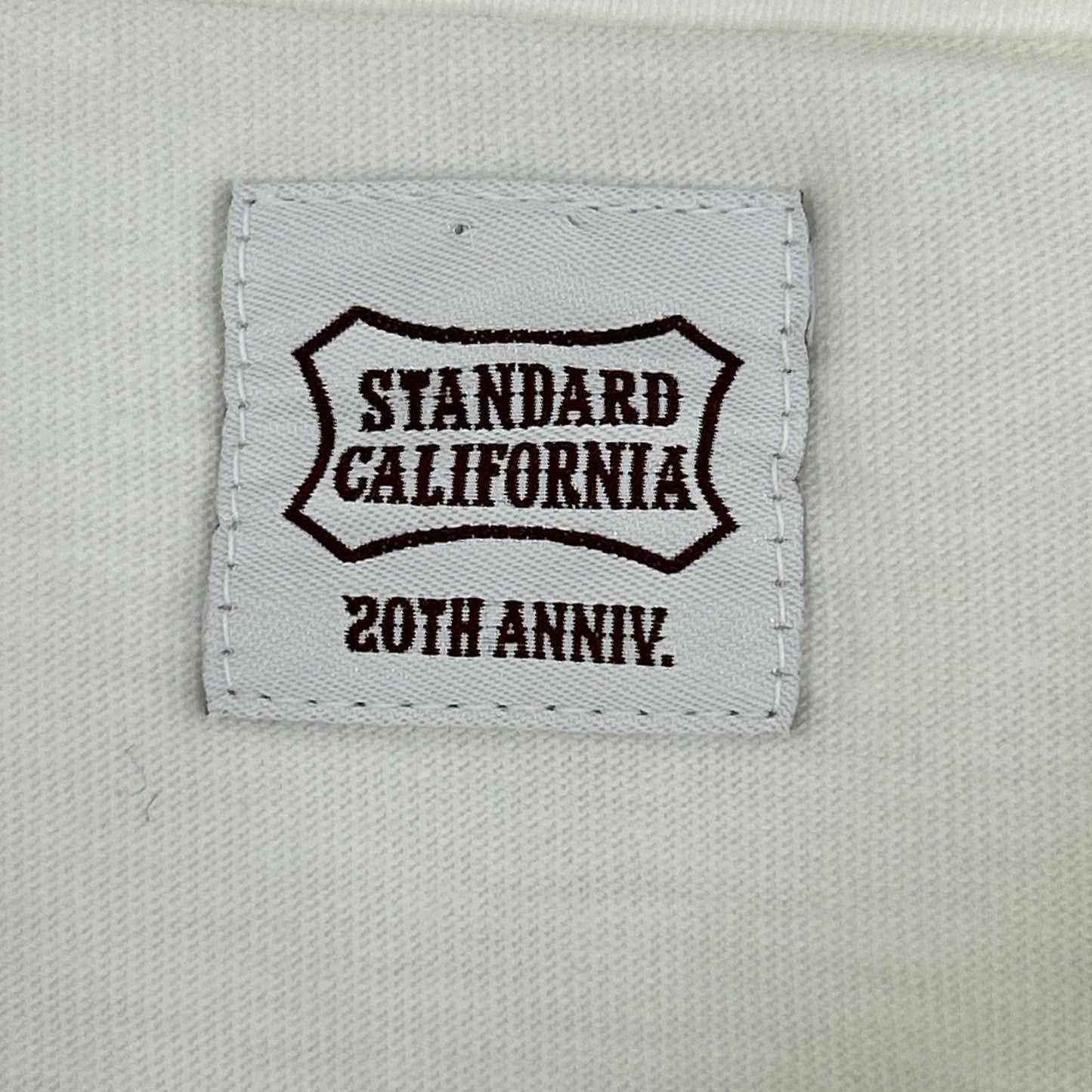 STANDARD CALIFORNIA スタンダードカリフォルニア 20周年記念 ホワイト コットン バックプリント SD 20th Anniversary Logo Tee トップス