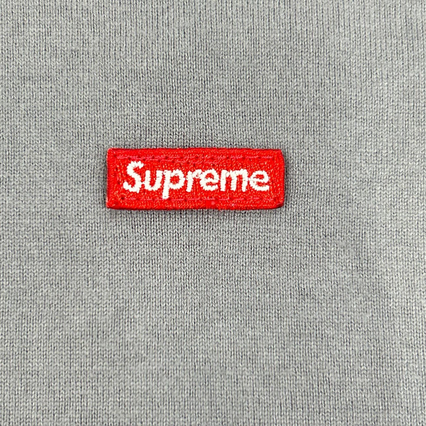 Supreme シュプリーム グレー Small Box L/S Tee スモールボックスロゴロングスリーブカットソー トップス