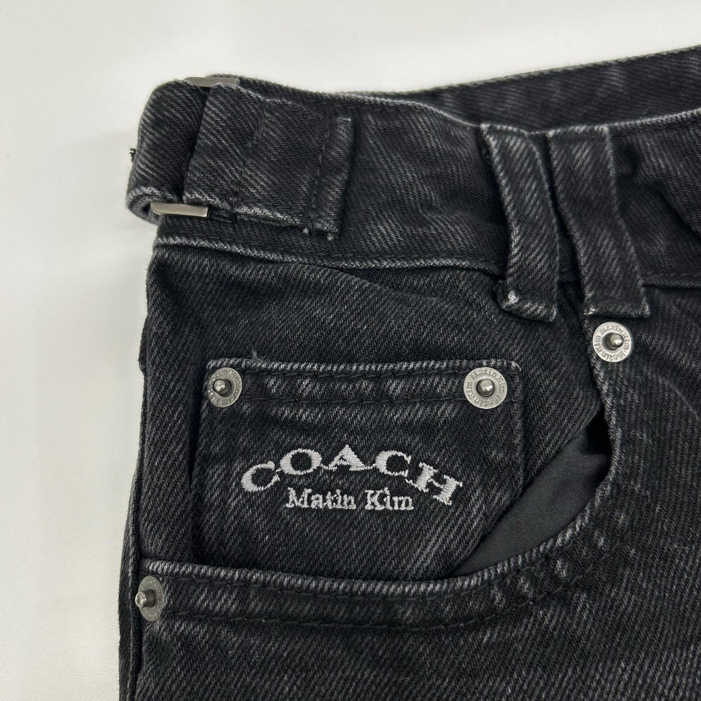 COACH コーチ 【×マーティンキム】ブラック ウォッシュド レイヤード デニムパンツ ボトムス