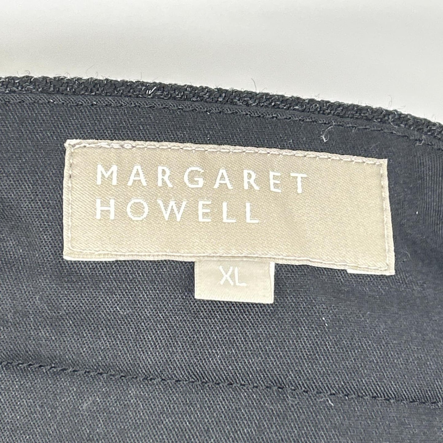 MARGARET HOWELL マーガレットハウエル ブラック 2タック ウールギャバジンハスラックス ボトムス