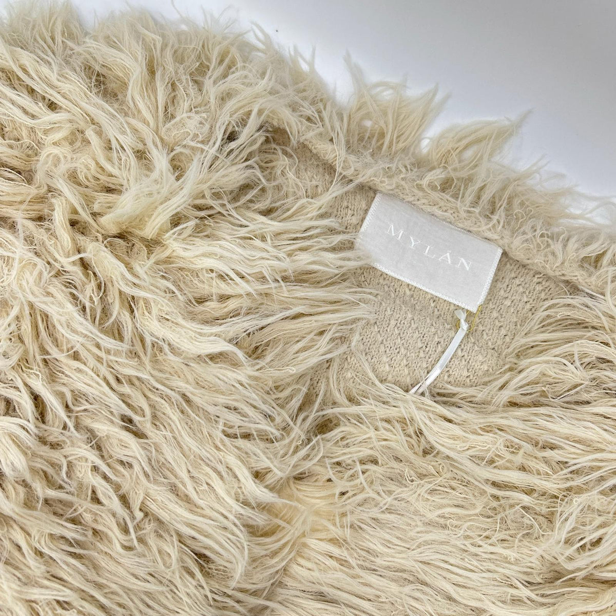 MYLAN MY25AW-KR010 Shell White Long Fur Knit Short Cardigan Jacket
