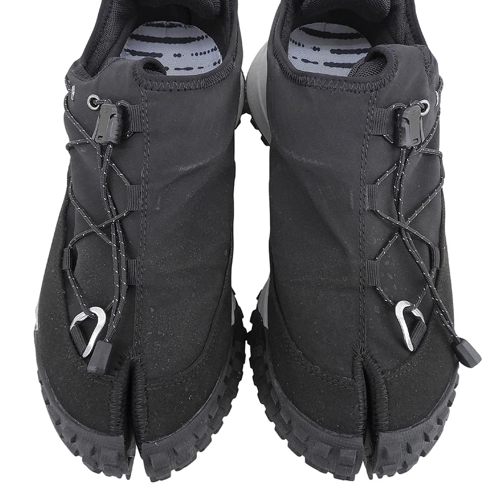 APPROACH 03 TABI LOW BLACK COEXIST Inner-Knit Sneakers 9 CMF2402-AC30 Shoes